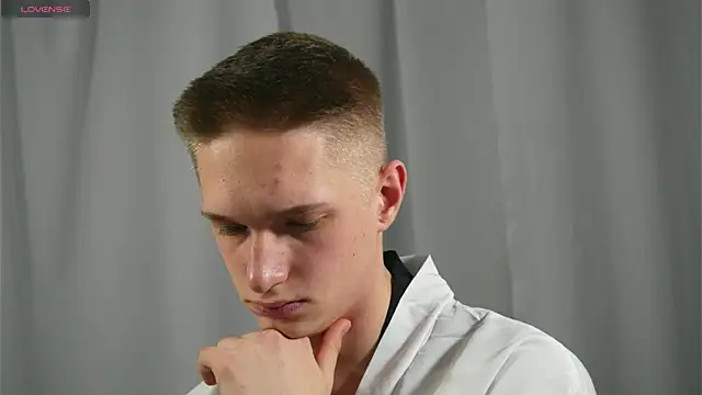 dustyn fox online show from January 2025 02:59:02 PM