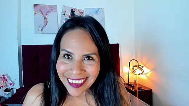 Anthonelaa   online show from September 2025 08:13:02 PM