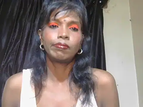 Snapshot of Fuckable_Nasty_MILF chatting on February 2025 12:05:02 PM Fuckable Nasty MILF online show from February 2025 12:05:02 PM