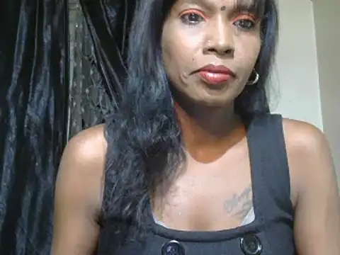 Snapshot of Fuckable_Nasty_MILF chatting on February 2025 07:42:01 PM Fuckable Nasty MILF online show from February 2025 07:42:01 PM
