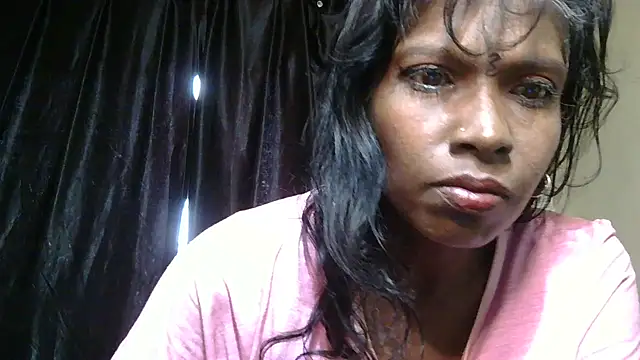 Snapshot of Fuckable_Nasty_MILF chatting on February 2025 06:02:01 AM Fuckable Nasty MILF online show from February 2025 06:02:01 AM