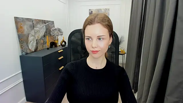 MileyWings online show from April 2026 11:42:01 AM