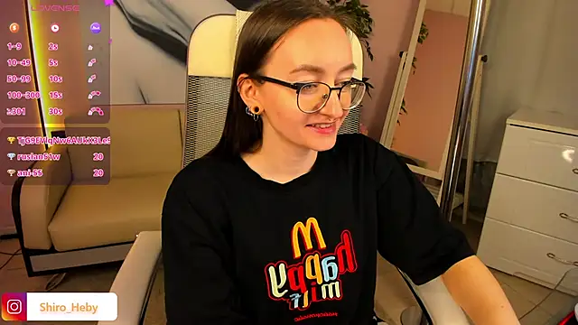 Snapshot of ShiroHeby chatting on February 2025 06:45:01 PM ShiroHeby online show from February 2025 06:45:01 PM