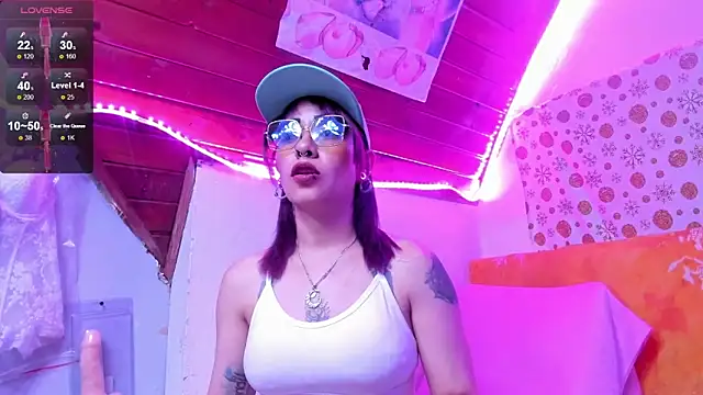 Snapshot of staacy37 chatting on February 2025 03:23:01 AM staacy37 online show from February 2025 03:23:01 AM