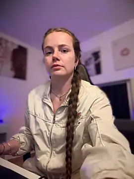 Piinkpandora online show from April 2026 07:00:01 PM