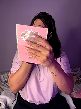 Snapshot of Ary_art chatting on November 2025 06:43:01 PM Ary art online show from November 2025 06:43:01 PM