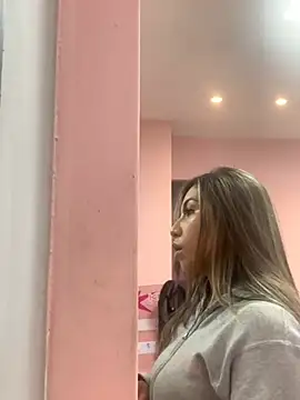 Snapshot of Khalyk_G chatting on December 2024 03:03:02 AM Khalyk G online show from December 2024 03:03:02 AM