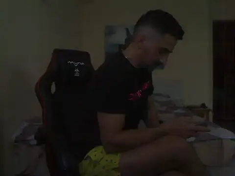 Snapshot of amydamarw chatting on December 2025 06:28:01 AM amydamarw online show from December 2025 06:28:01 AM