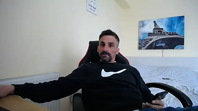 amydamarw online show from April 2026 11:59:01 AM