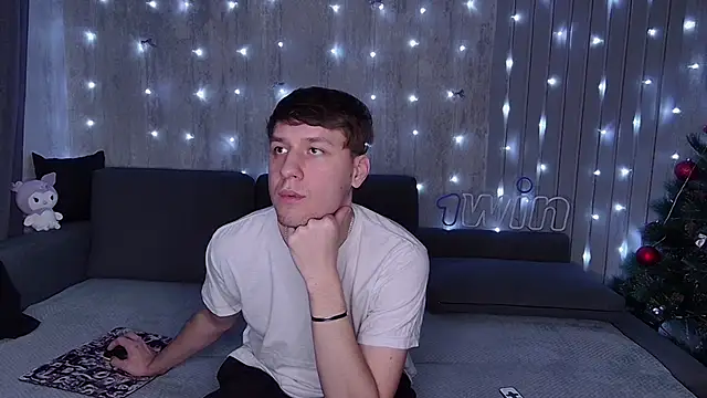 Snapshot of wineandboobss chatting on December 2024 03:42:02 PM wineandboobss online show from December 2024 03:42:02 PM