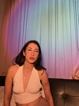 Sophiehii online show from April 2026 12:12:01 PM