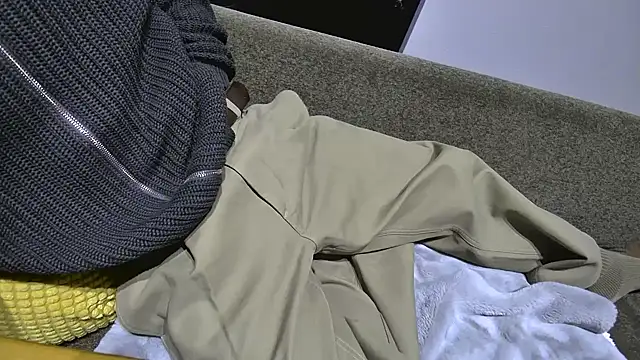 atom0407 online show from December 2024 04:52:02 PM