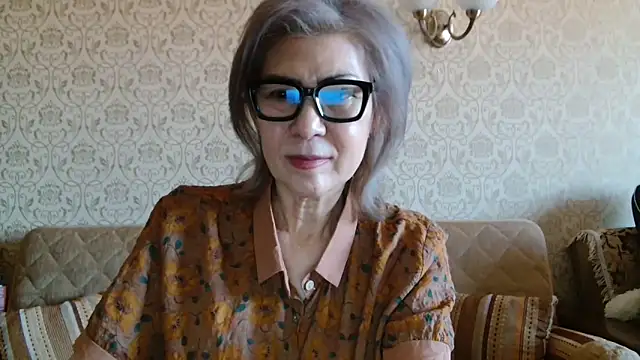 Elegant00Lady online show from November 2025 07:28:01 AM