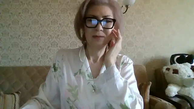 Elegant00Lady online show from May 2026 03:48:02 AM