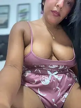 Snapshot of anaesca chatting on June 2026 11:05:01 PM anaesca online show from June 2026 11:05:01 PM