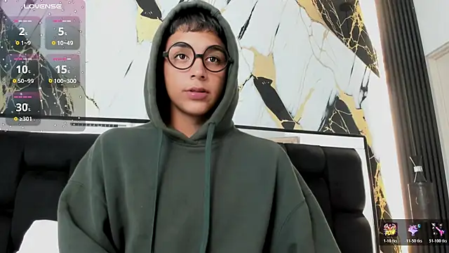 Snapshot of Seductivo_jr chatting on February 2026 04:57:02 AM Seductivo jr online show from February 2026 04:57:02 AM