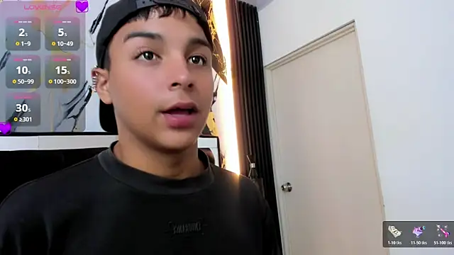 Seductivo jr online show from April 2026 09:15:01 PM