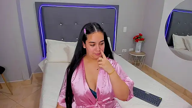 emma lye online show from March 2025 10:10:01 PM