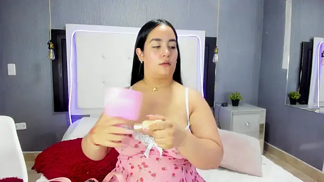 emma lye online show from February 2026 09:11:02 PM