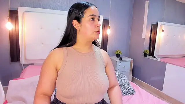 emma lye online show from February 2026 09:14:02 PM