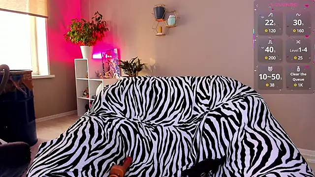 Snapshot of Tanya_Acid chatting on March 2025 06:46:02 AM Tanya Acid online show from March 2025 06:46:02 AM