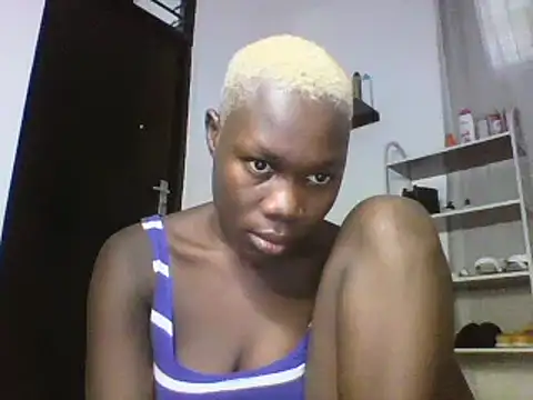 sexyqueen02 online show from March 2025 07:10:01 AM