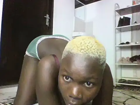 sexyqueen02 online show from March 2025 10:44:02 AM