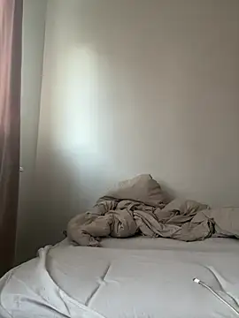 Snapshot of Sara_darling chatting on March 2025 06:21:02 AM Sara darling online show from March 2025 06:21:02 AM