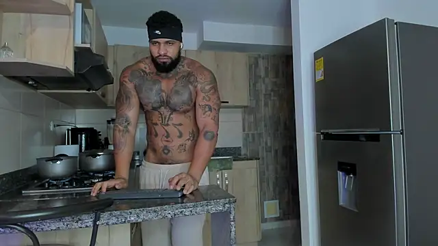 Snapshot of zaiin_diesel chatting on March 2025 06:05:02 PM zaiin diesel online show from March 2025 06:05:02 PM