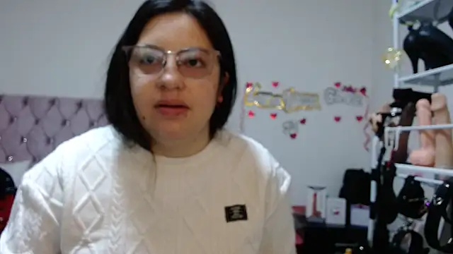 lanaqueen699 online show from December 2025 12:25:02 PM