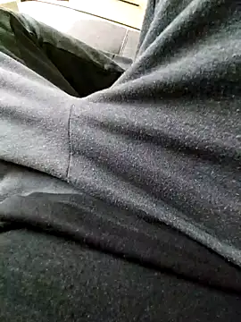 Snapshot of 85Friedrich chatting on October 2025 12:46:01 PM 85Friedrich online show from October 2025 12:46:01 PM