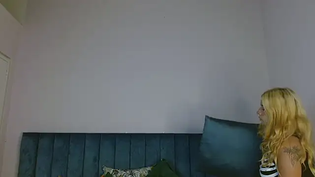 april bunnyy online show from January 2025 07:37:01 PM