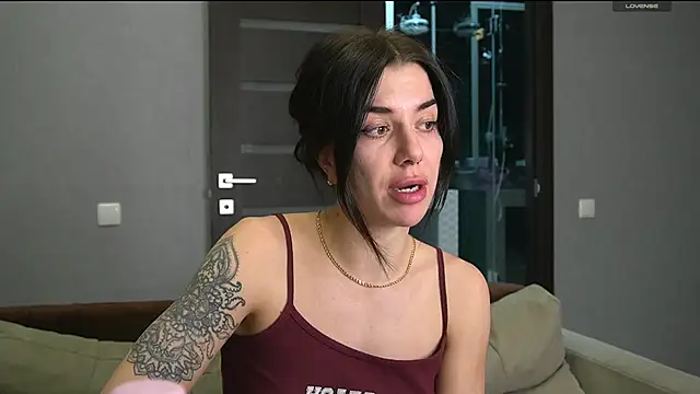 Alice melice online show from February 2025 09:48:02 PM