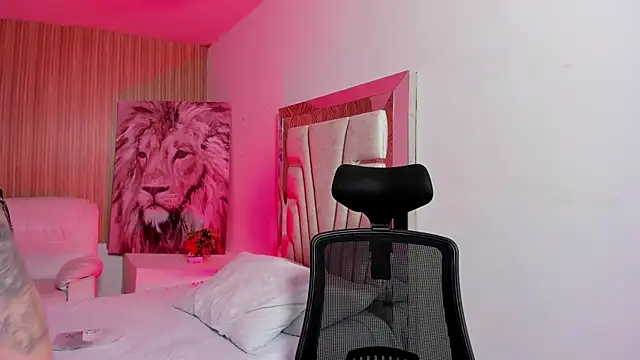 Melany Luv online show from September 2025 07:48:01 PM