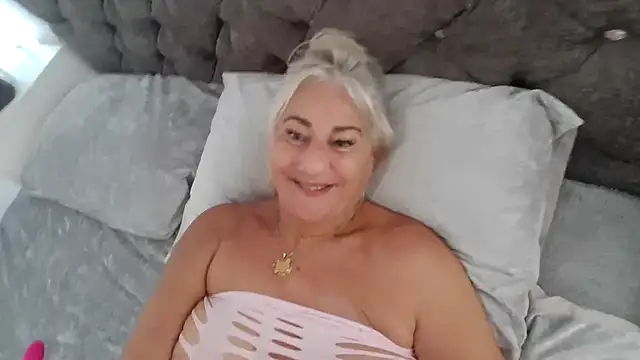 TanyaTaylor45 online show from April 2026 03:09:01 PM