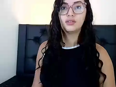 EvoletFMK online show from February 2026 06:04:01 PM