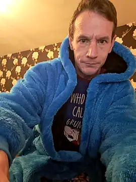 outdoorfun22 online show from February 2026 06:48:02 AM