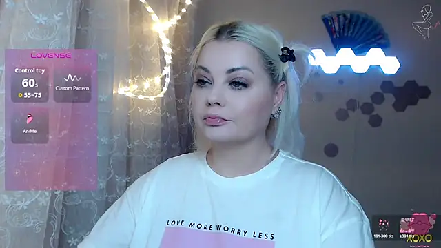 Snapshot of JewellKiss7 chatting on December 2025 04:12:02 PM JewellKiss7 online show from December 2025 04:12:02 PM