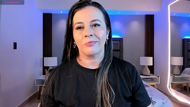 Susann Ross online show from November 2025 11:38:02 AM