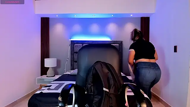 Susann Ross online show from April 2026 10:40:01 AM