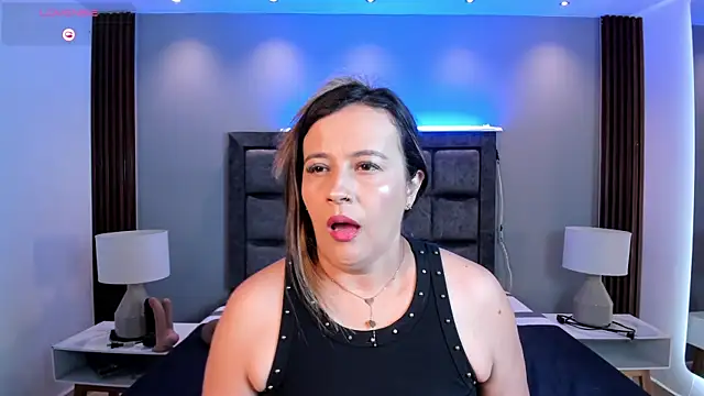 Susann Ross online show from July 2026 11:06:02 AM