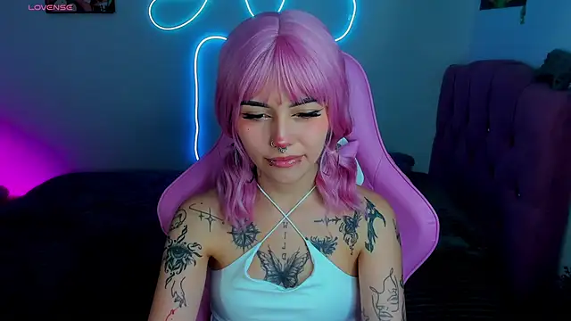 Snapshot of adri_tom44 chatting on December 2024 01:58:01 AM adri tom44 online show from December 2024 01:58:01 AM