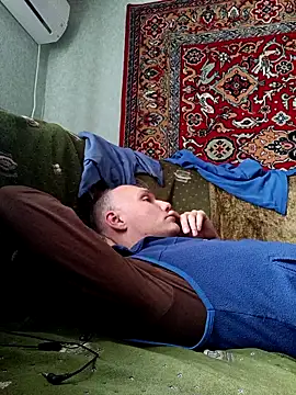 Pineapple04 online show from October 2025 06:44:01 AM