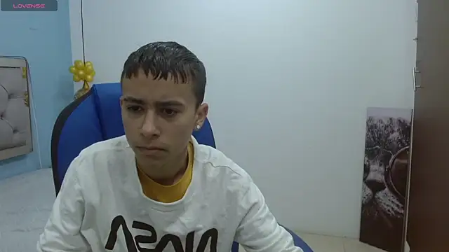 Xavii18 online show from January 2025 12:06:02 PM