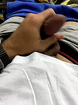 Crazyturko07 online show from October 2025 04:39:02 PM