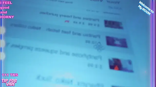 Snapshot of Toxic_Ellies chatting on December 2024 03:11:02 PM Toxic Ellies online show from December 2024 03:11:02 PM