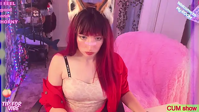 Snapshot of Toxic_Ellies chatting on February 2025 01:41:01 PM Toxic Ellies online show from February 2025 01:41:01 PM