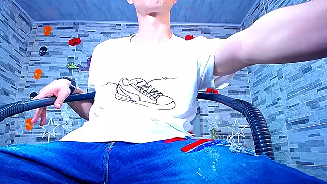 ADAM HOT online show from October 2025 12:40:02 AM