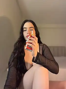 Mavi Coless online show from July 2026 02:26:02 AM