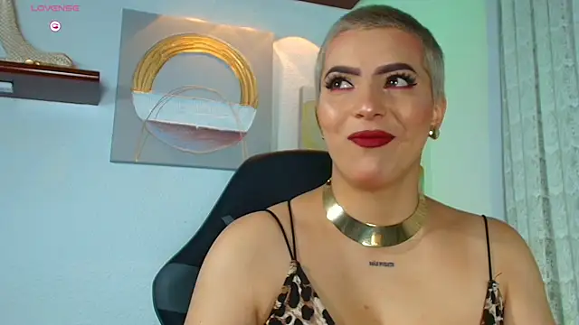 Camila Chainn online show from September 2025 06:02:02 AM